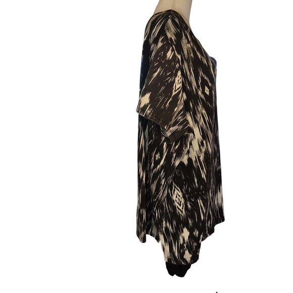 Roamans Womens Plus Size V-Neck Black & White Ikat Print Tunic Top X 34/36 - Picture 3 of 4